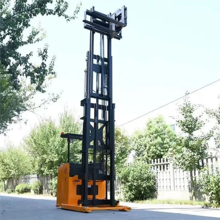 Empileur pour la manutention de palettes