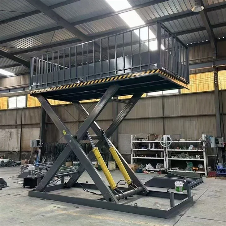 Élévateur vertical à ciseaux